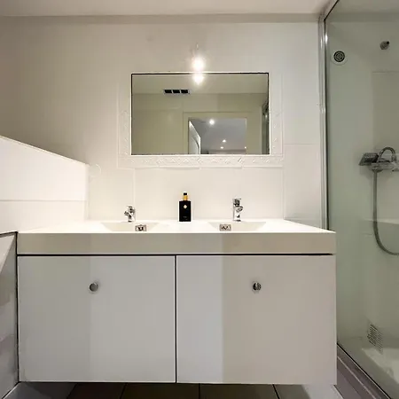 Elton's Apartment